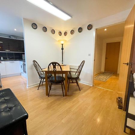 Kelvingrove 2 Bedroom Apartment - Private Parking Glasgow Extérieur photo