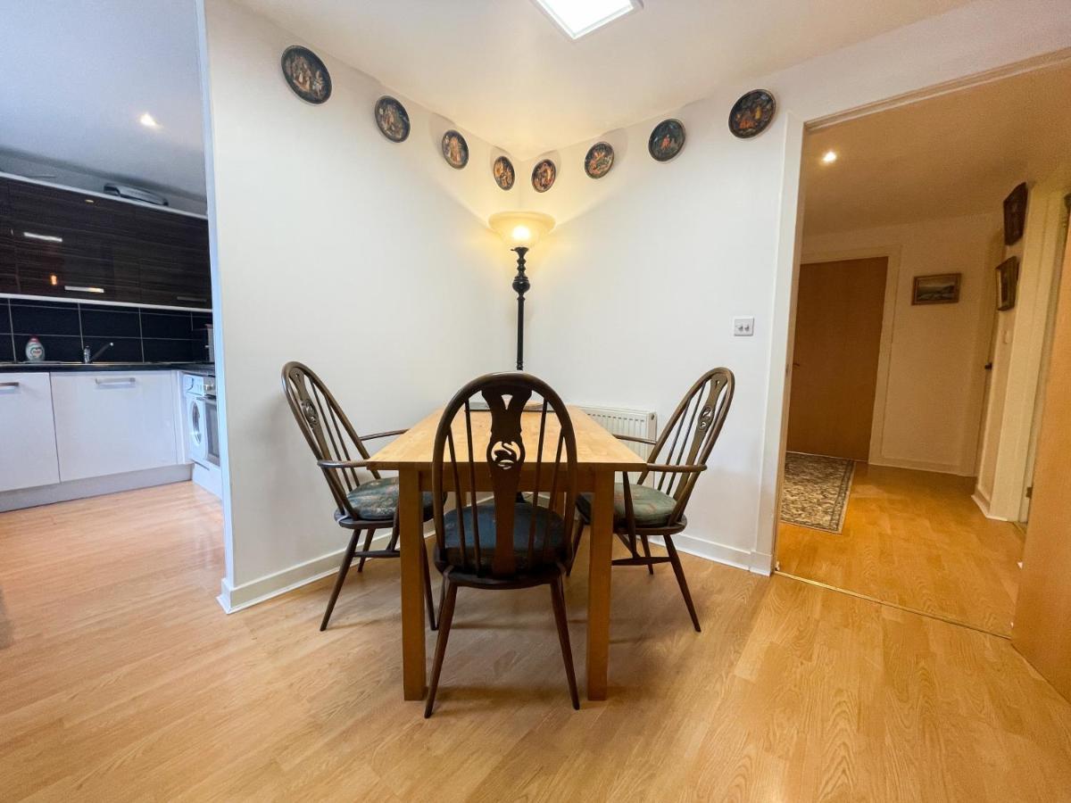 Kelvingrove 2 Bedroom Apartment - Private Parking Glasgow Extérieur photo