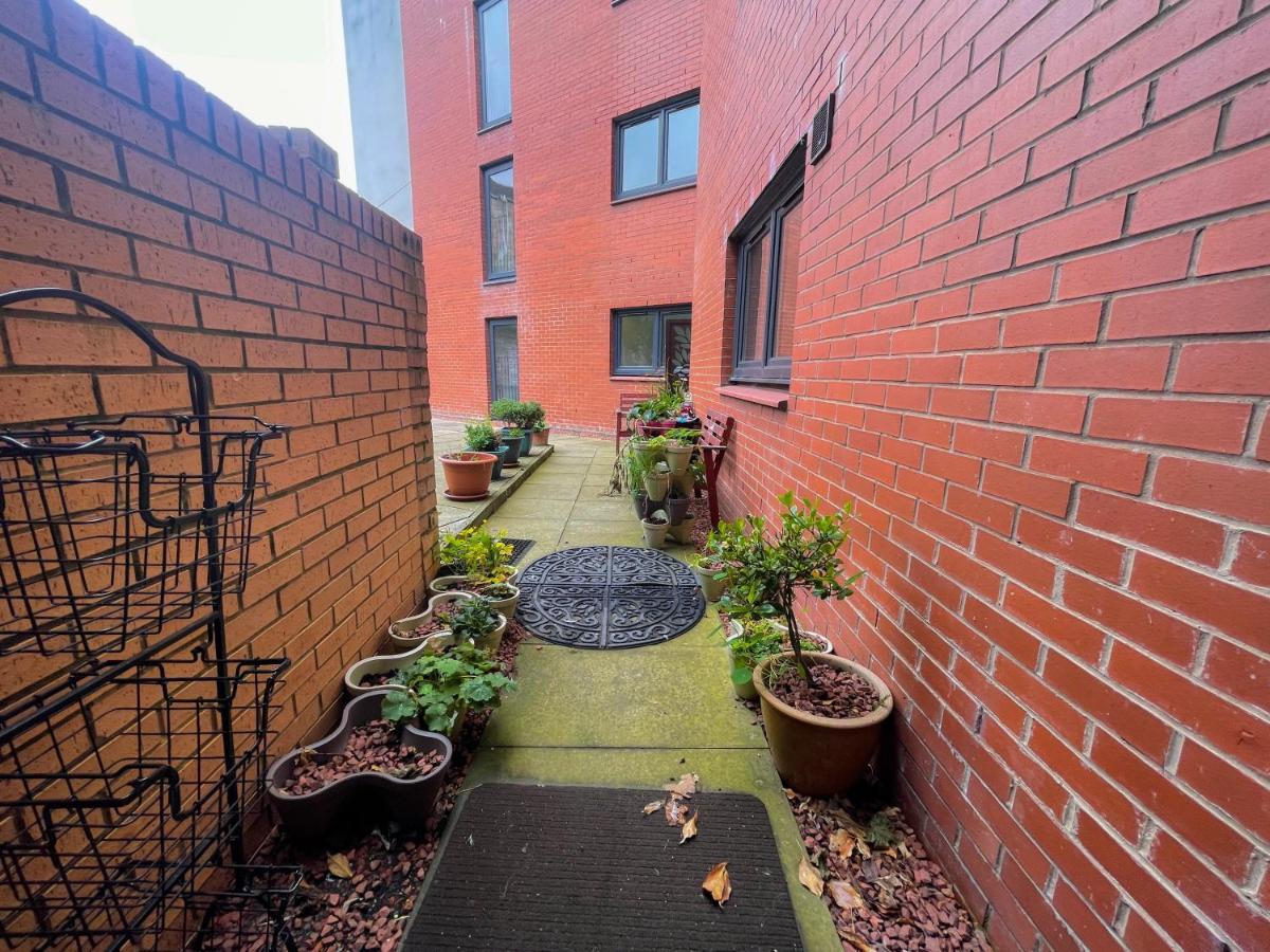 Kelvingrove 2 Bedroom Apartment - Private Parking Glasgow Extérieur photo