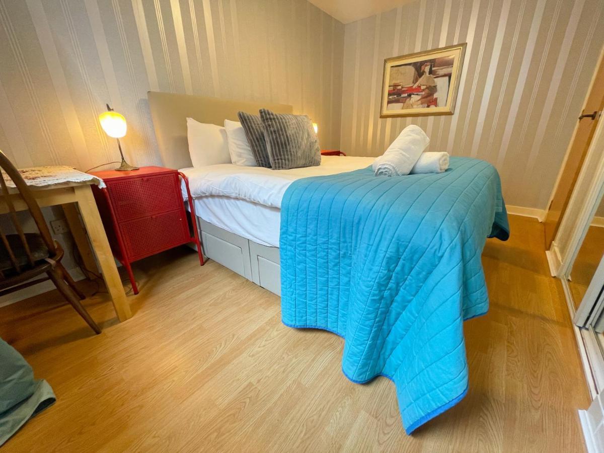 Kelvingrove 2 Bedroom Apartment - Private Parking Glasgow Extérieur photo